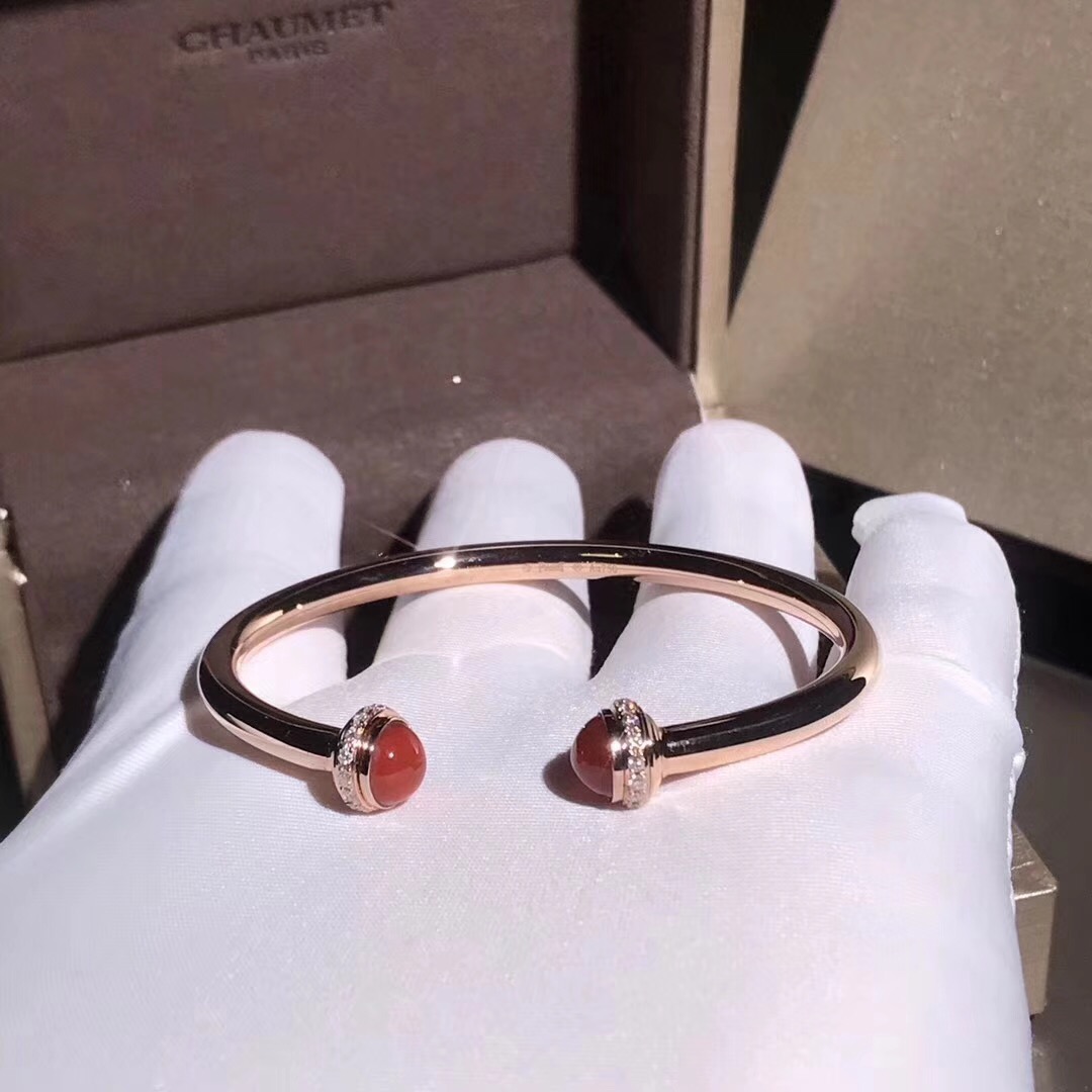 HTTPS://youtu.be/OmoY7cZ6Nt8 Possession Open Bangle Bracelet in 18K Rose Gold With 2 сердолик Кабошоны