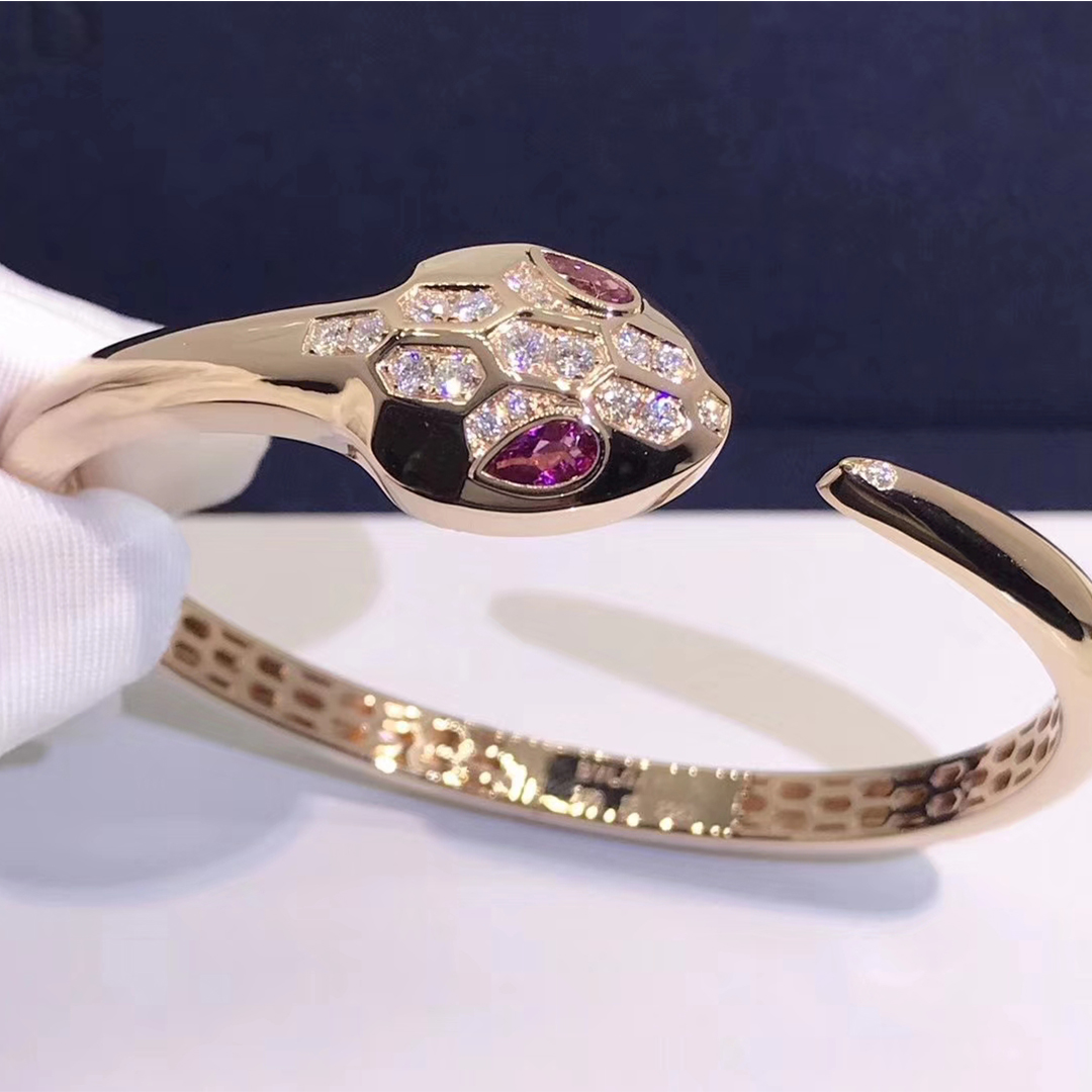 Bracciale Bvlgari Serpenti in 18kt rosa set oro con gli occhi rubellite e diamanti